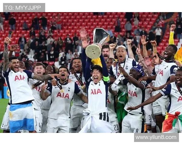 韩国足球明星代表人物及其成就解析